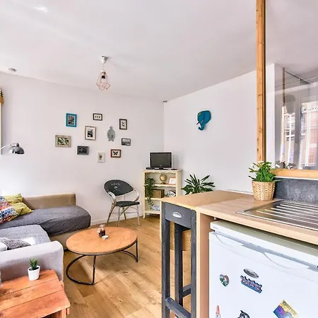 Comfortable Completely Renovated 아파트